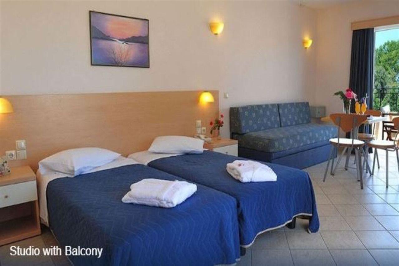 Thinalos Aparthotel 아카라비 외부 사진