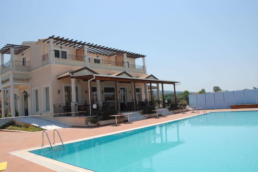 Thinalos Aparthotel 아카라비 외부 사진